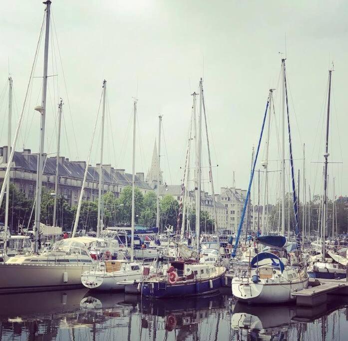 Persea Yourhosthelper Ouistreham Luaran gambar